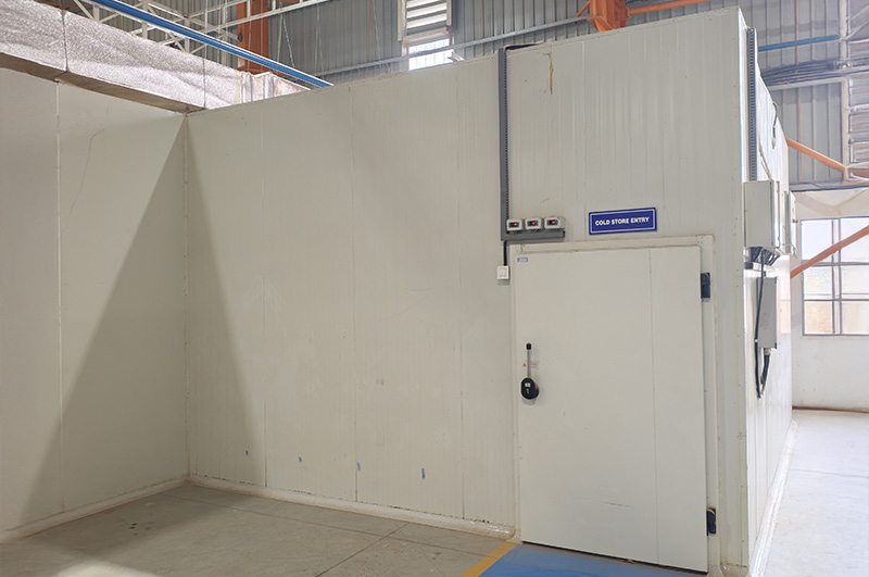 Cold Storage (-18°C)